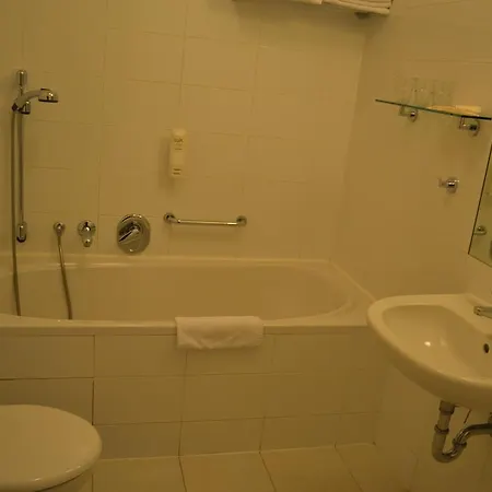 Austria Aparthotel 3*