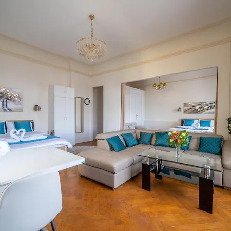 Apartament Exclusive With A View Of Castle And Vltava River