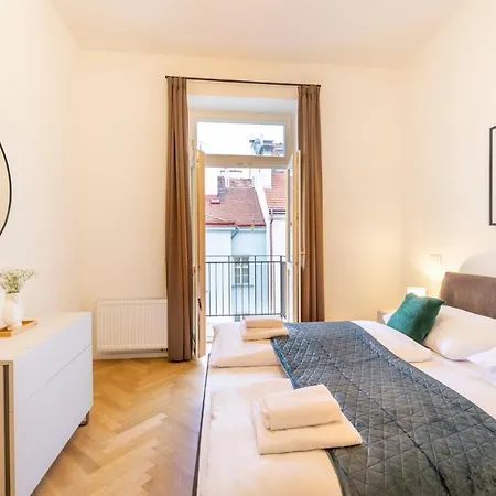 Apartmanhotel Petrin Tower 4*