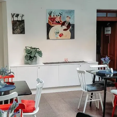 Hostel Safestay Prague Charles Bridge *