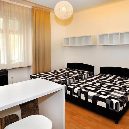 Apartment Near The Old Town Square *