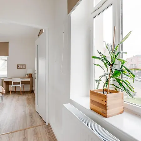 아파트 Modern, Bright And Spacious