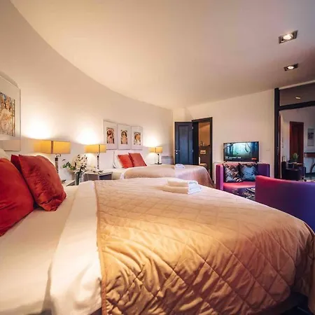Miami Lovely Romantic Garden With Whirlpool * Prague