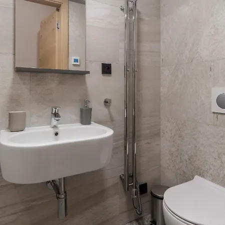 Days - Modern - 7 Min Wenceslas Square Apartment *