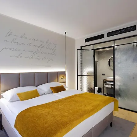 Prokop Square 4* Praha