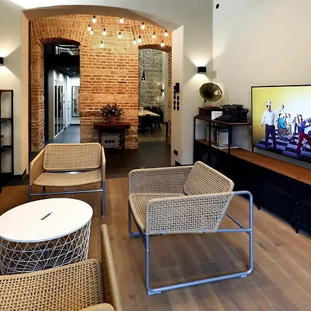 American Loft In The Heart Of Praga