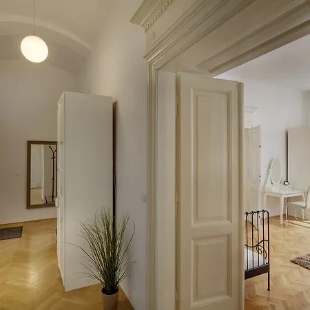 Old Town Square Aparthotel Prague