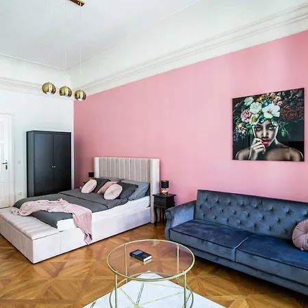 New Stylish 3 Bedrooms In Mala Strana - N2nd * Prag