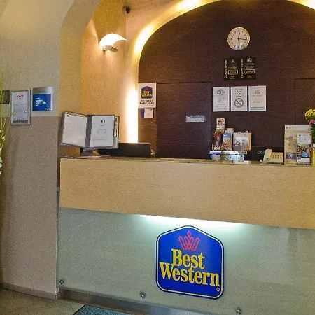 Pav Hotel 3*