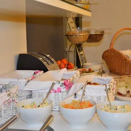 Pure White Hotel 4*