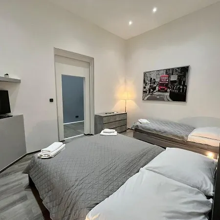 Casa Italia Apartmanhotel 3*