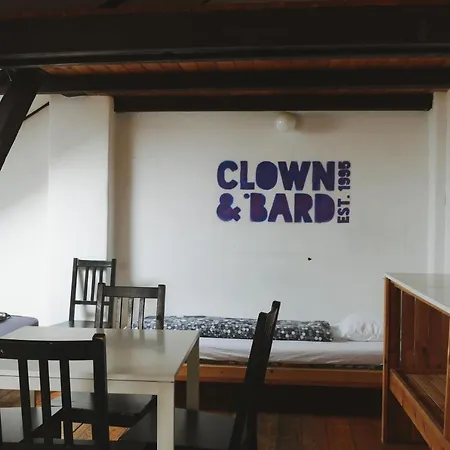 Clown And Bard * פראג