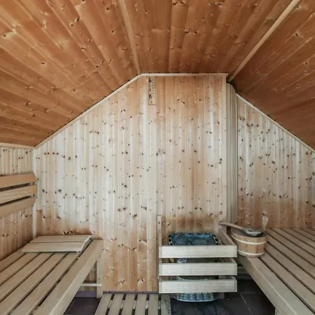 Luxury Penthouse With Sauna, Terrace, 250m2, 5bdrm, 3bthrm Apartment