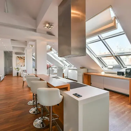 Luxury Penthouse With Sauna, Terrace, 250m2, 5bdrm, 3bthrm Apartment