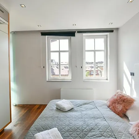 Apartment Luxury Penthouse With Sauna, Terrace, 250m2, 5bdrm, 3bthrm *