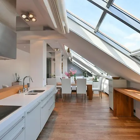 Luxury Penthouse With Sauna, Terrace, 250m2, 5bdrm, 3bthrm *