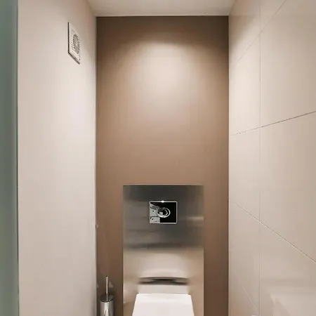 Luxury Penthouse With Sauna, Terrace, 250m2, 5bdrm, 3bthrm * Prague