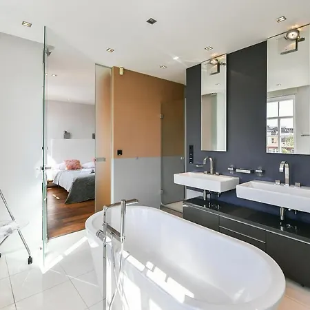 Apartment Luxury Penthouse With Sauna, Terrace, 250m2, 5bdrm, 3bthrm *