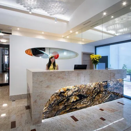 Essence Otel 4*