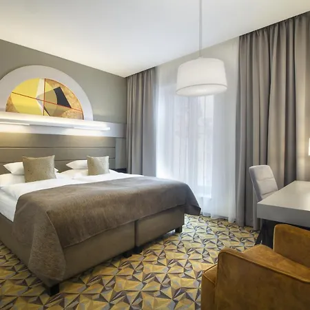 Otel Essence 4*