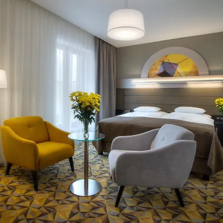 Essence 4* Prag
