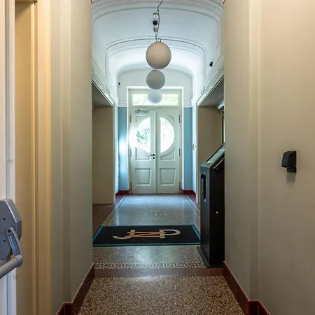 Wishlist Old Residences - U Obecního Dvora 1 Prag