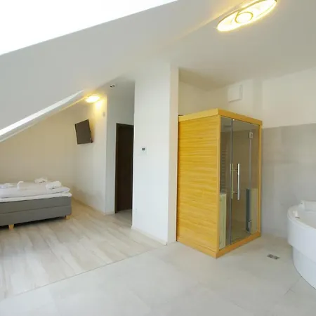 Adeba Hotel 3*