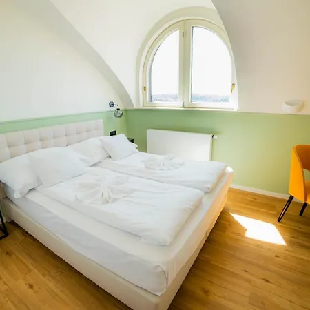 Hostel Luma Terra Prague