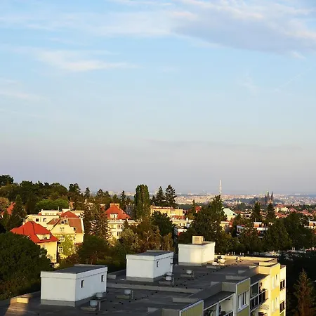 Apartment Between Baroque And Jungle 16' Airport 8' Downtown