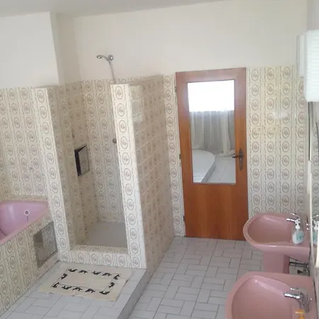 Bed & Breakfast B&B Home 2*