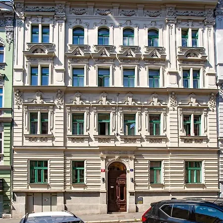 Bruno Apartment