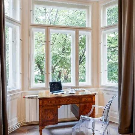 公寓 Elegant Paris Ave With A Terrace 布拉格