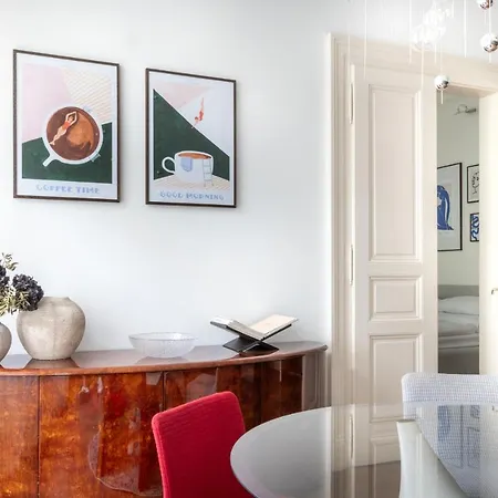 Elegant Paris Ave With A Terrace 公寓 布拉格