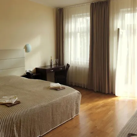 Unique Hotel 4*