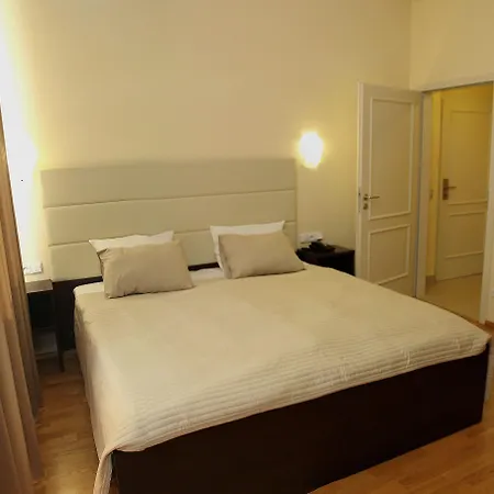 Hotel Unique