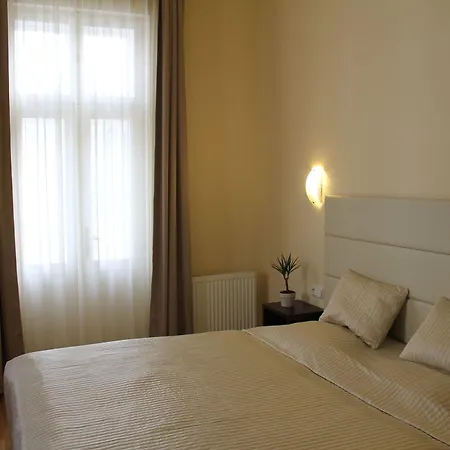 Hotel Unique 4*