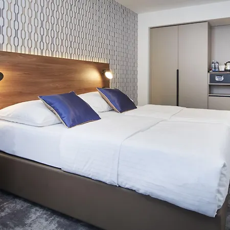 Orea Pyramida 4* Praga