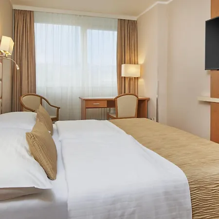Orea Pyramida Hotell Prag