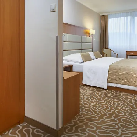 Orea Pyramida 4* Prag