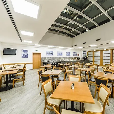 Szálloda Archibald City 4*