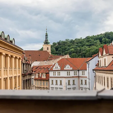 Miss Sophie's Charles Bridge 4* Prag