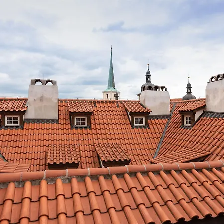 Miss Sophie's Charles Bridge 4* Prag