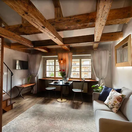 Miss Sophie's Charles Bridge 4*