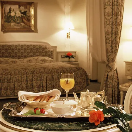 Hotel Ambassador Zlata Husa Prague