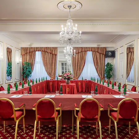 Hotel Ambassador Zlata Husa