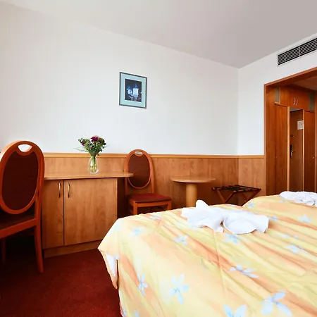 Olympik Hotell 4*