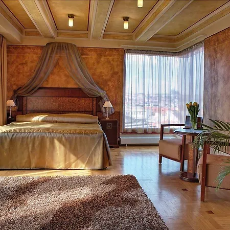 Majestic Plaza 4* Прага