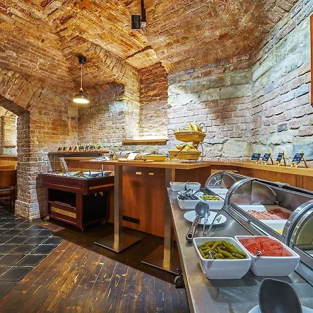 Hotel Ea Victoria 4*