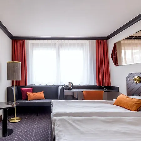 Vienna House By Wyndham Diplomat 4*
