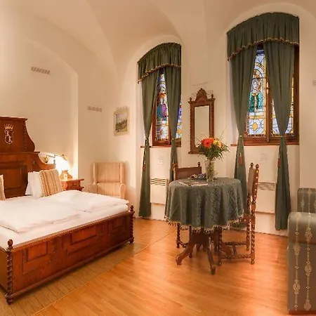 Hotel The King Charles 4*